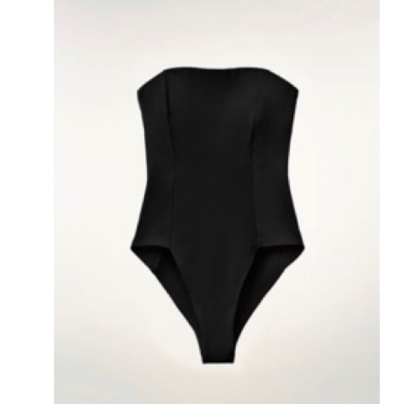Zara Black strapless swimsuit - Picture 1 of 3